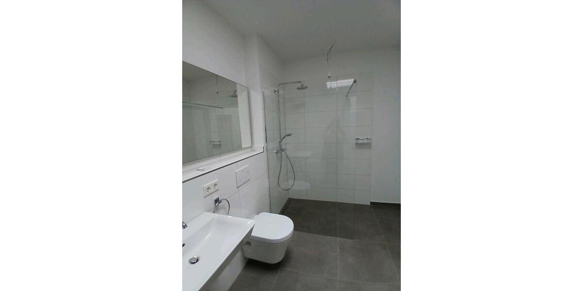 Tolle Penthouse Wohnung zu vermieten 3 zimmer