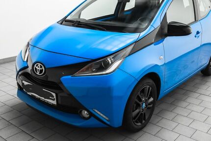 Toyota Aygo (X) 26.300 km 7.999 &euro; Uslar 37170