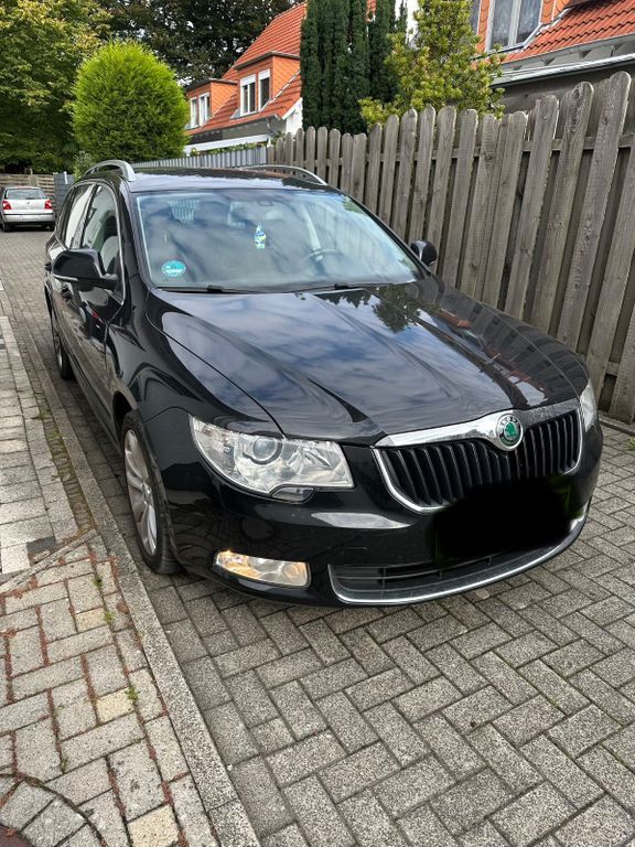 Skoda Superb 174.184 km 4.400 € Ahlen 59227