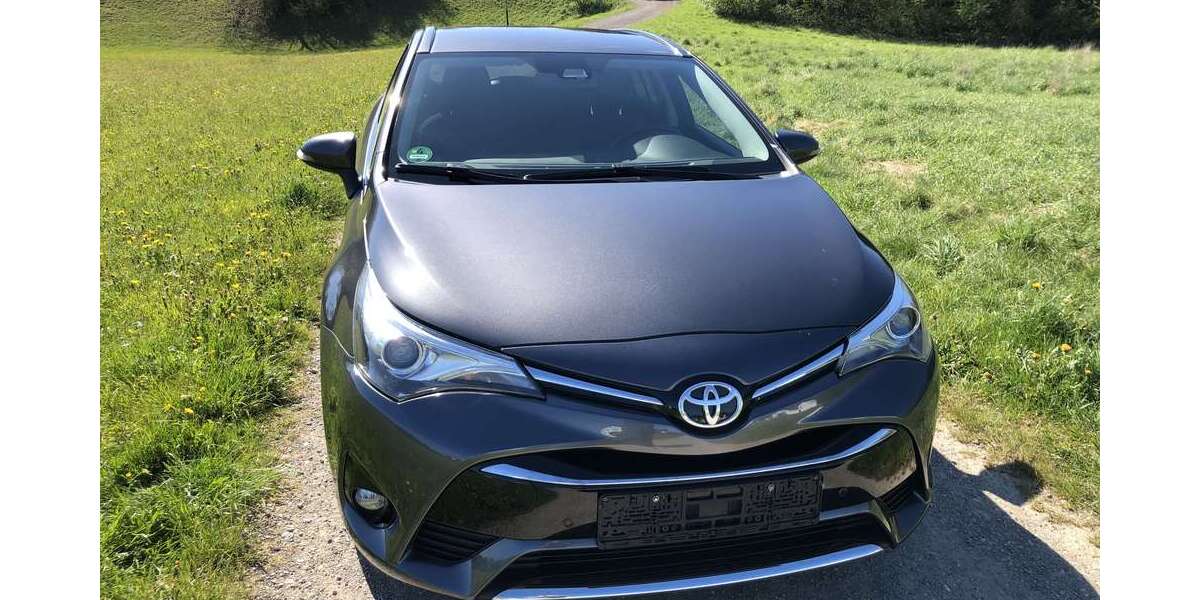 Toyota Avensis 109.158 km 15.600 &euro; Aitrach 88319