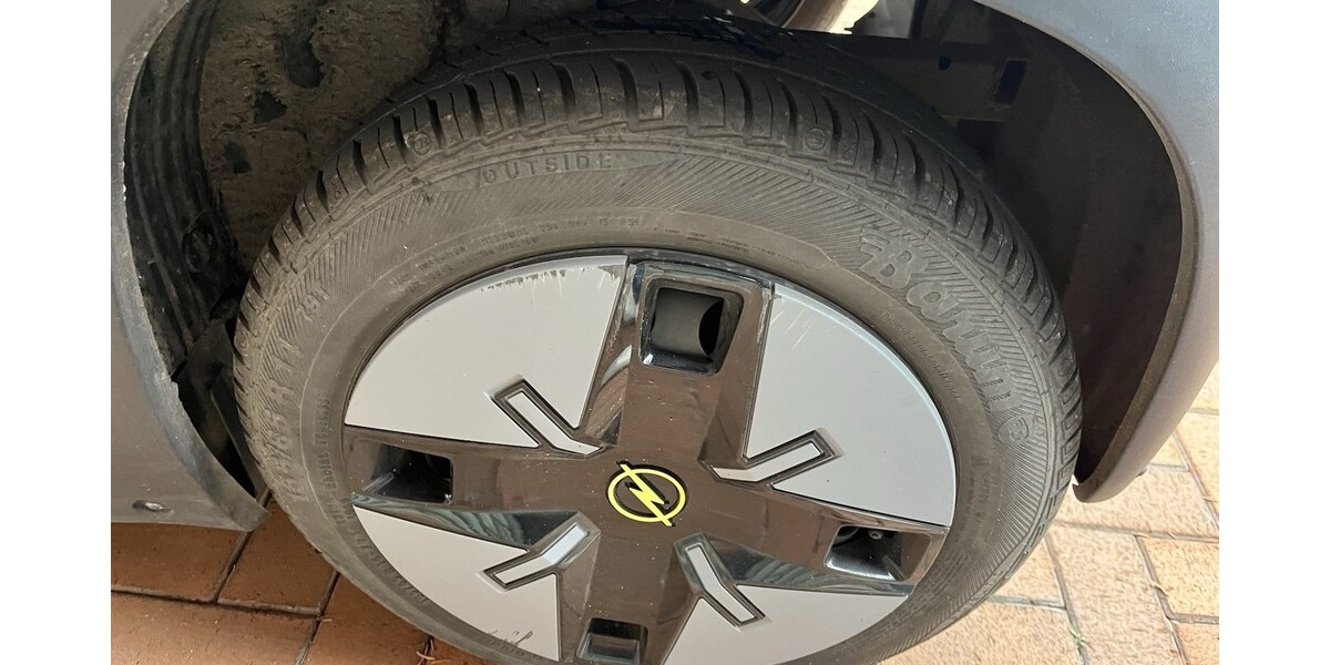 Opel rocks e 8.211 km 8.000 &euro; hamm 59065