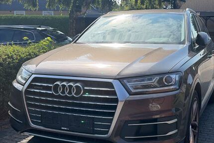 Audi Q7 179.000 km 23.500 &euro; Itzehoe 25524