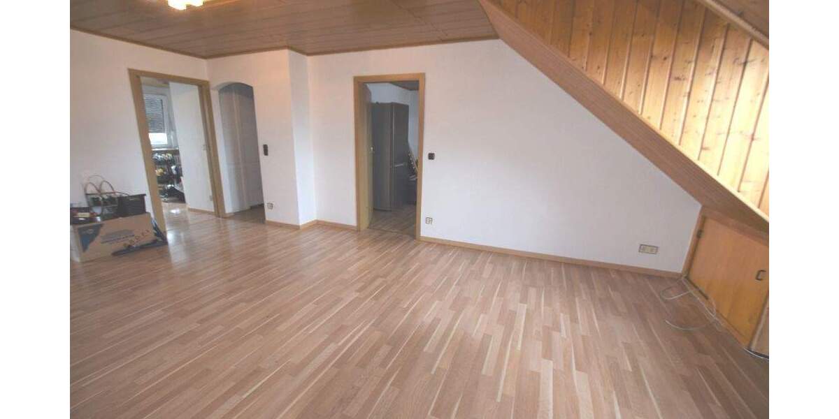 Etagenwohnung Mannheim / Neckarau Neckarau - 3 Zimmer, 81 m&sup2;, 750&euro; | Angebot:24990413