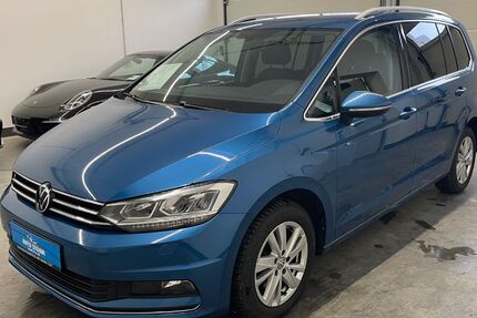 VW Touran 178.400 km 15.899 &euro; Landau a.d.Isar 94405
