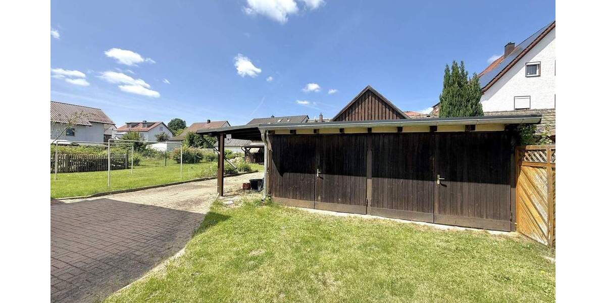 Doppelhaushälfte Altenstadt - 9 Zimmer, 214 m&sup2;, 275.000&euro; | Angebot:25247554