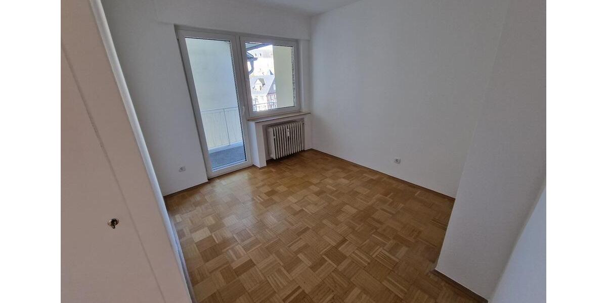 Etagenwohnung Kastellaun - 4 Zimmer, 90 m&sup2;, 650&euro; | Angebot:26674631