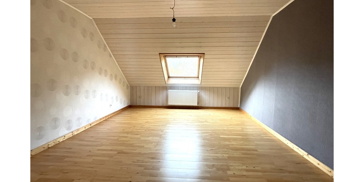Attraktives Einfamilienhaus in Windeck-Schladern - viel Platz und großes Grundstück - Einfamilienhaus Windeck Schladern | Angebot:26675330