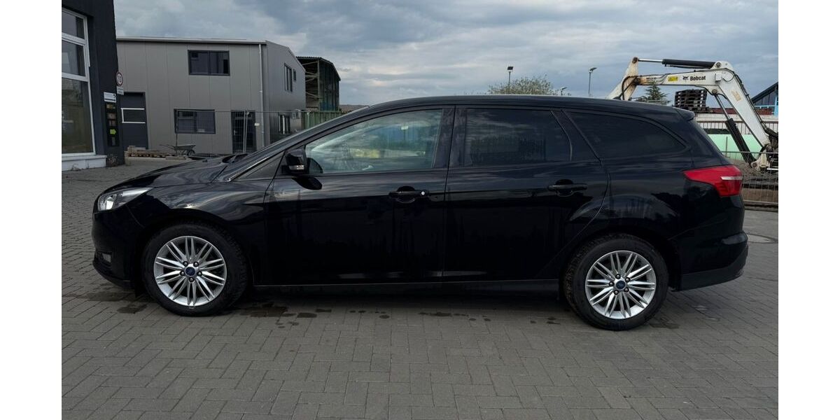 Ford Focus 146.000 km 5.200 &euro; Erbach 64711