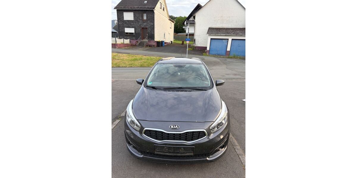 Kia ceed / Ceed 180.000 km 5.200 &euro; Haiger 35708