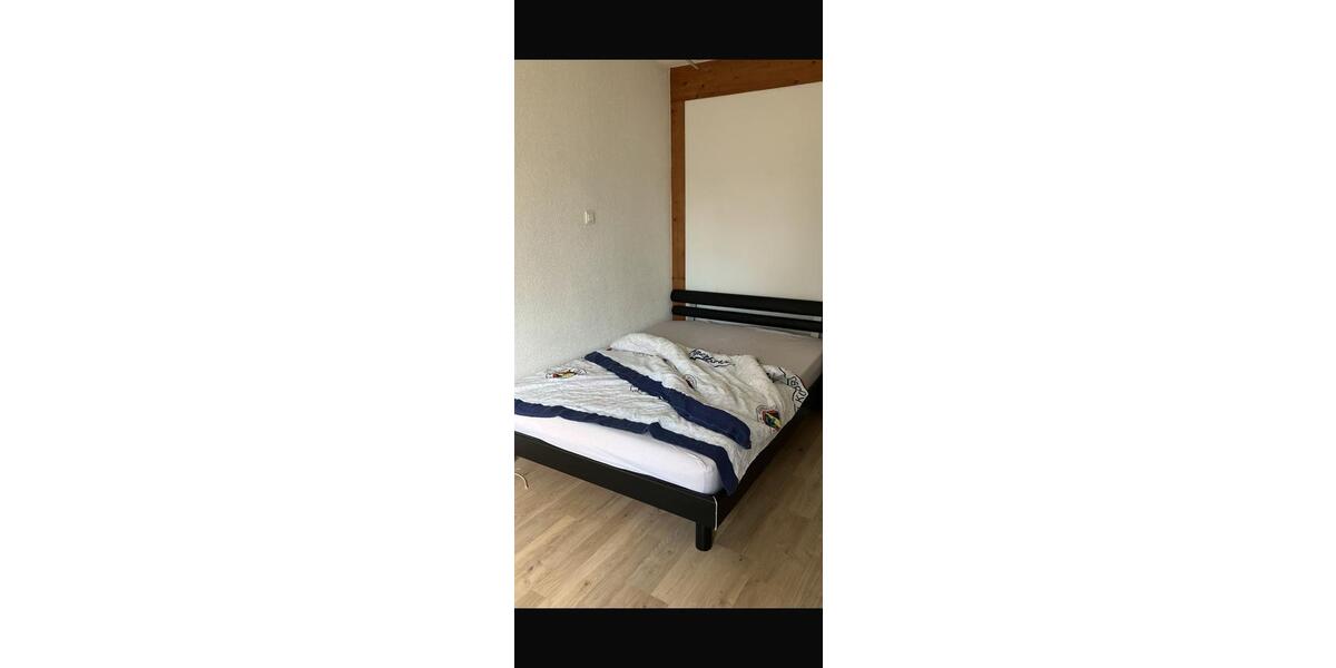 Wohnen auf Zeit Villingen-Schwenningen Schwenningen - 4 Zimmer, 30 m&sup2;, 380&euro; | Angebot:26373137