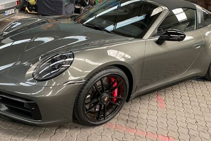 Porsche 992 16.800 km 166.911 &euro; Postbauer-heng 92353