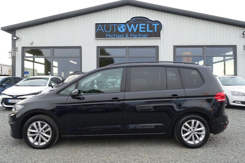 VW Touran 223.774 km 8.480 € Beckdorf 21643