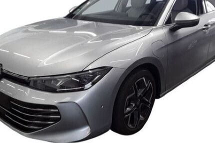 VW Passat Variant 13.112 km 43.980 € Mainz 55129