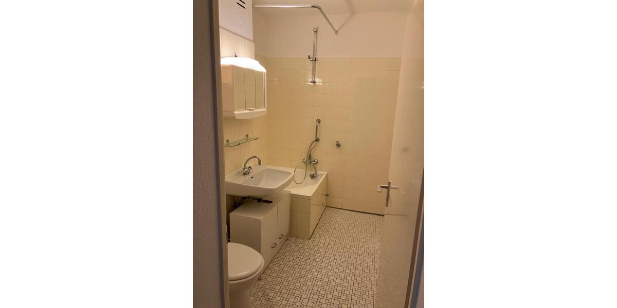 Wohnen - EG - rechts - Am Schützenplatz 324 1 zimmer