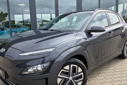 Hyundai KONA 62.985 km 22.499 € Damme 49401