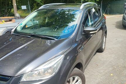Ford Kuga 152.400 km 9.800 &euro; Ratekau 23626
