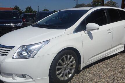 Toyota Avensis 364.847 km 3.200 &euro; Dresden 01219