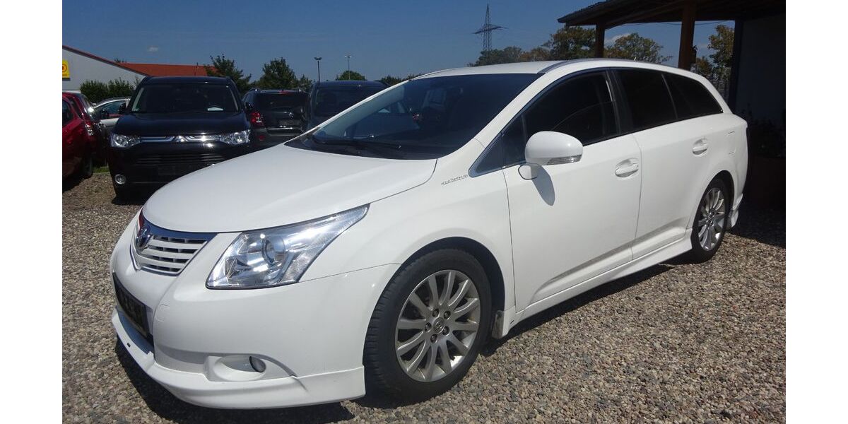 Toyota Avensis 364.847 km 3.200 &euro; Dresden 01219