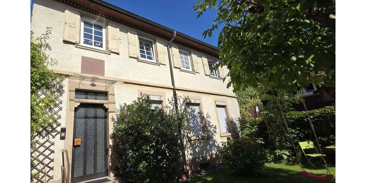Haus zum Kaufen in Remchingen-Nöttingen 339.000 € 214 m² 7 zimmer