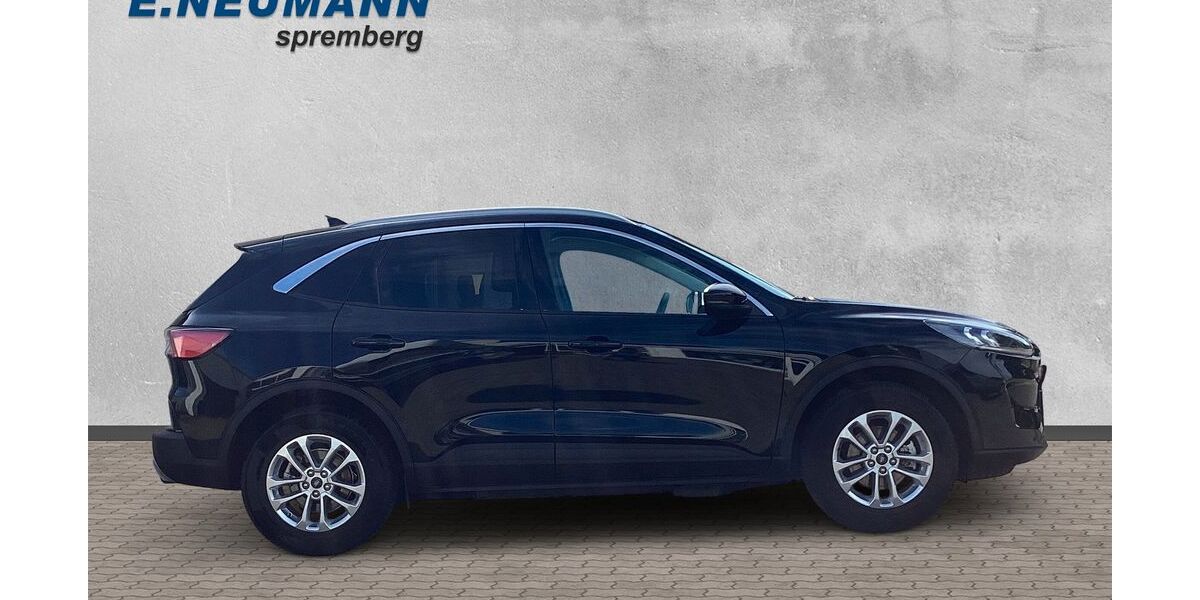 Ford Kuga 28.200 km 22.949 &euro; Spremberg (bei Cottbus) 03130