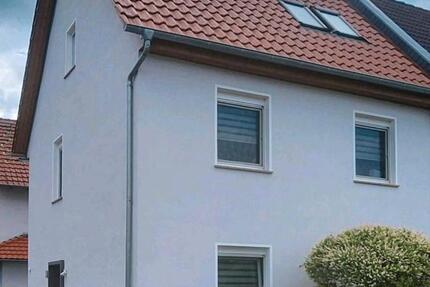 Haus Eschwege - 4 Zimmer, 120 m&sup2;, 1.200&euro; | Angebot:26703070