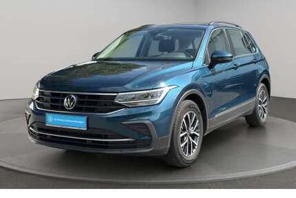 VW Tiguan 96.585 km 24.980 € Flensburg 24941