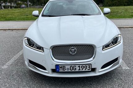 Jaguar XF 232.000 km 8.700 € Holzkirchen 83607