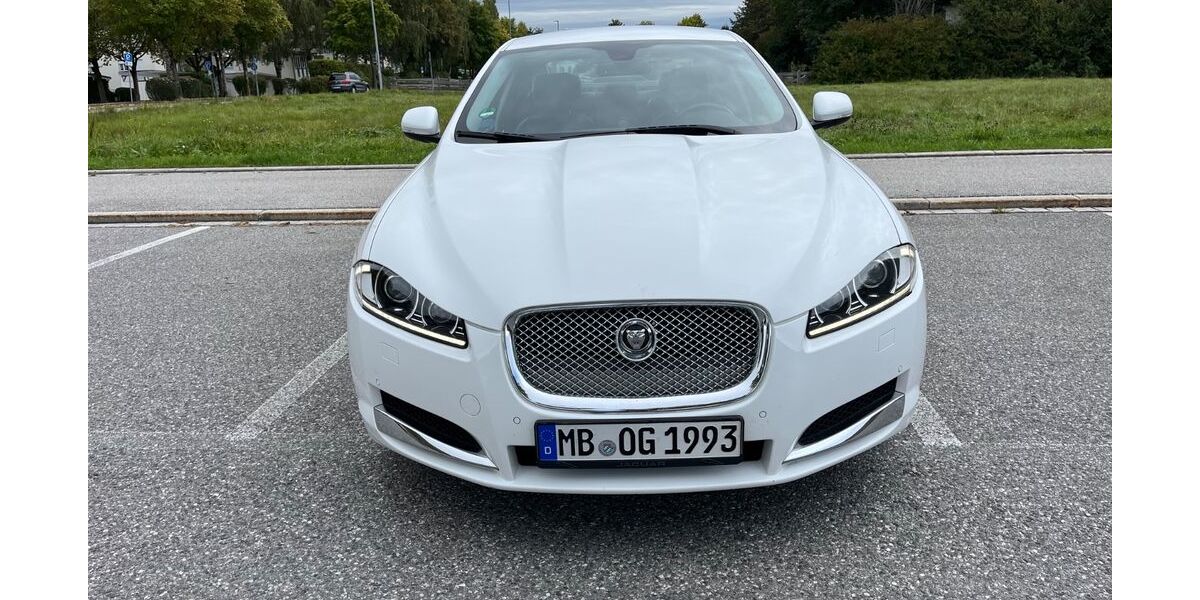 Jaguar XF 232.000 km 8.700 € Holzkirchen 83607