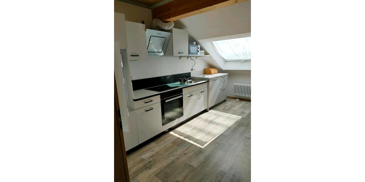Dachgeschoßwohnung Dießen am Ammersee - 3 Zimmer, 85 m&sup2;, 1.300&euro; | Angebot:26420368