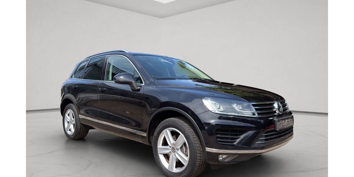 VW Touareg 243.056 km 13.690 &euro; Bergen 29303
