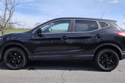 Nissan Qashqai 149.000 km 10.800 &euro; Sandesneben 23898