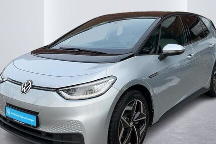 VW ID.3 7.369 km 24.888 &euro; Hamburg 22303