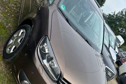 VW Touran 224.000 km 5.300 € Abensberg 93326