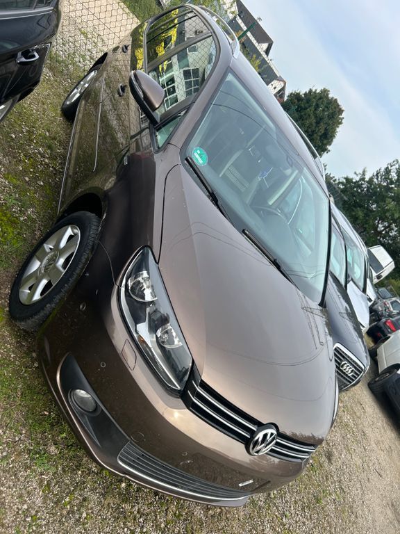 VW Touran 224.000 km 5.300 € Abensberg 93326