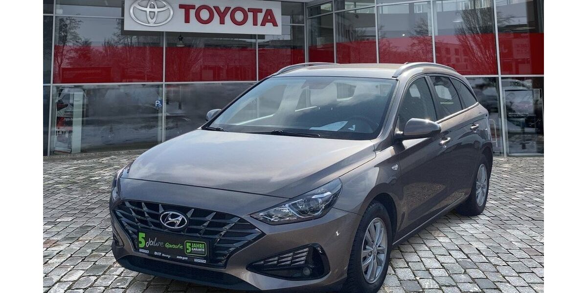 Hyundai i30 51.127 km 13.490 &euro; München 80687