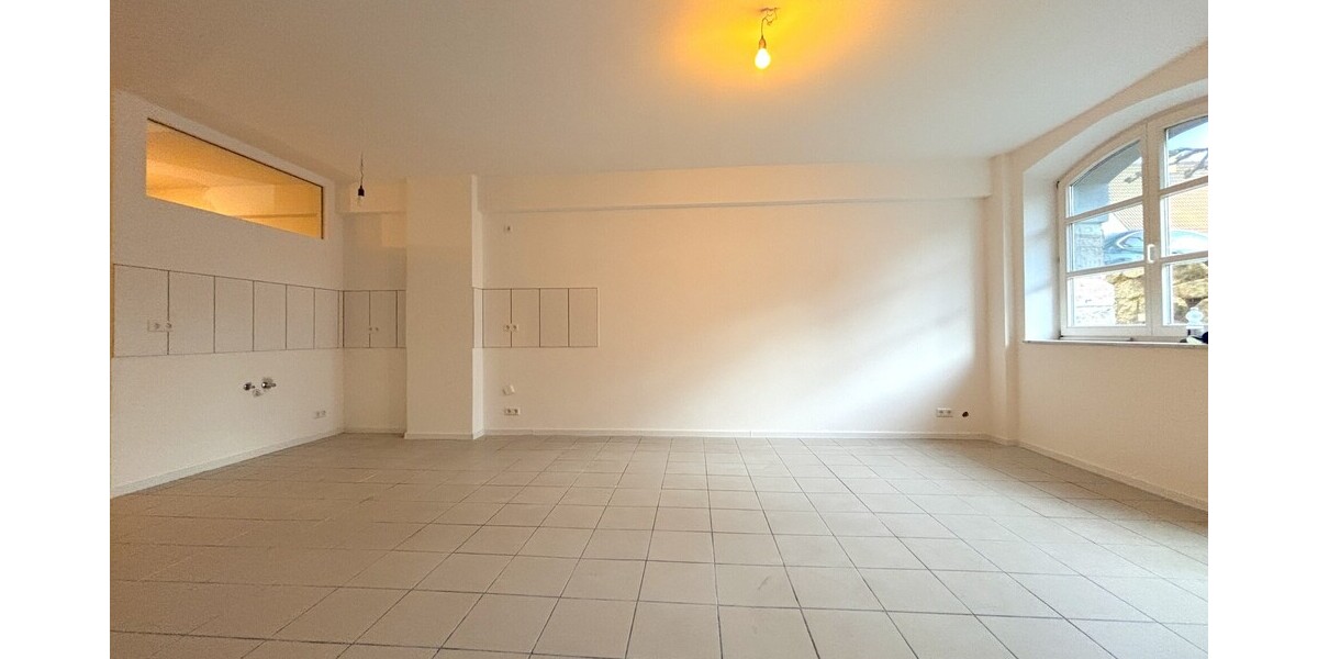 Sanierte Loftwohnung: Mit Terrasse, Stellplatz und Gartenzugang - Etagenwohnung Muggensturm | Angebot:26675597