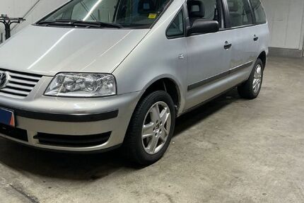 VW Sharan 128.569 km 6.870 &euro; Pockau-Lengefeld 09514