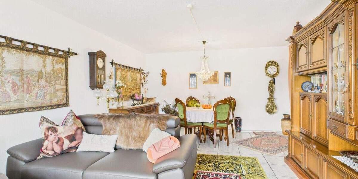 Etagenwohnung Brühl - 3 Zimmer, 85 m&sup2;, 185.000&euro; | Angebot:25374399