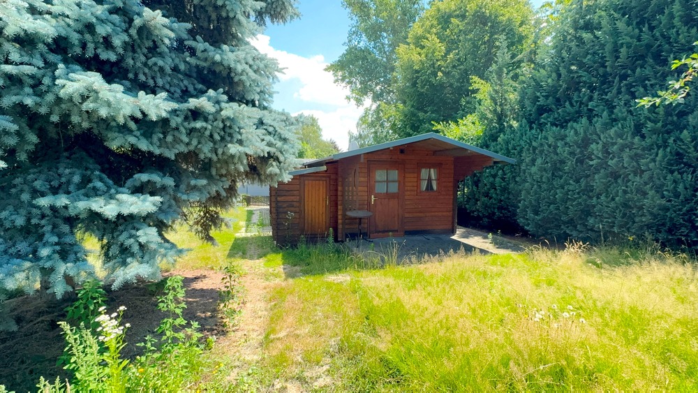 Großes Baugrundstück in Siebenlehn mit Bungalow und Doppelgarage zu verkaufen - Grundstück Großschirma | Angebot:27083918
