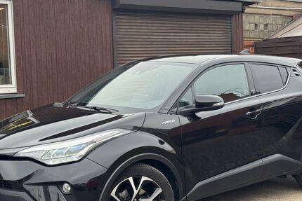 Toyota C-HR 83.000 km 18.900 &euro; Duisburg 47179