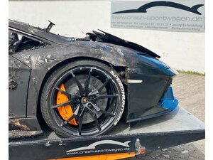 Aventador 740 S
