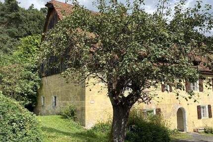 Romantische Mühle m. Scheune u. Nebengeb. in idyll. Lage bei Lauf zu verkaufen! Einzeldenkmal 8 zimmer