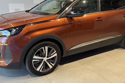 Peugeot 5008 12.436 km 27.299 &euro; Augsburg 86179