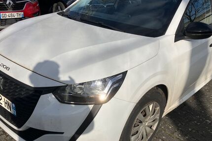 Peugeot 208 183.000 km 5.831 &euro; Hofheim am Taunus 65719