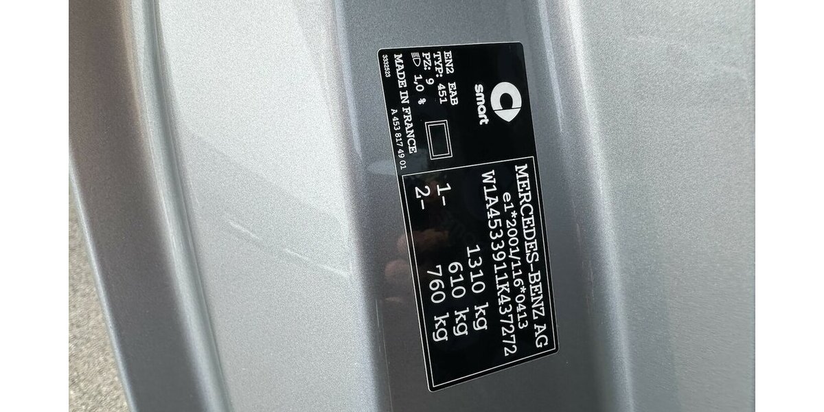 Smart EQ fortwo electric drive EQ Prime Glasdach LED 19.071 km 13.900 &euro; Mainz 55122