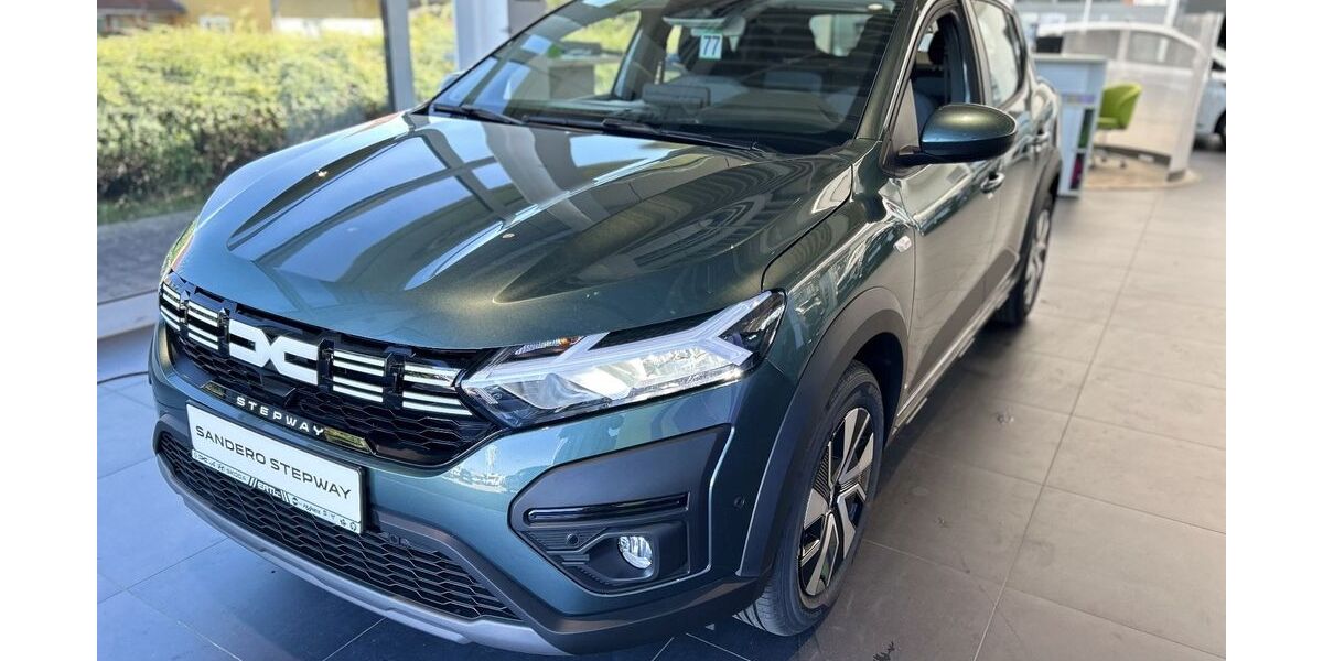 Dacia Sandero 1.500 km 19.590 € Radeberg 01454