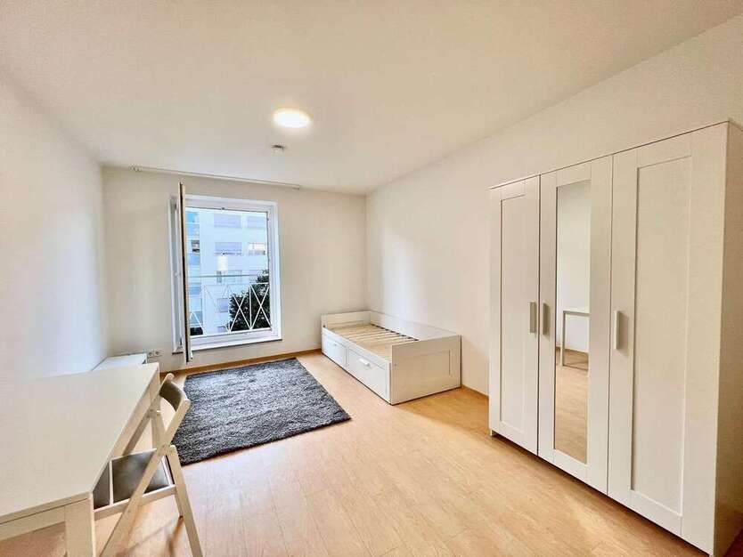 Wohnung zum Mieten in München 1.060 € 22.01 m²