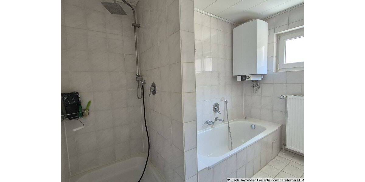 Etagenwohnung Sandhausen - 6 Zimmer, 148 m&sup2;, 1.850&euro; | Angebot:26833552