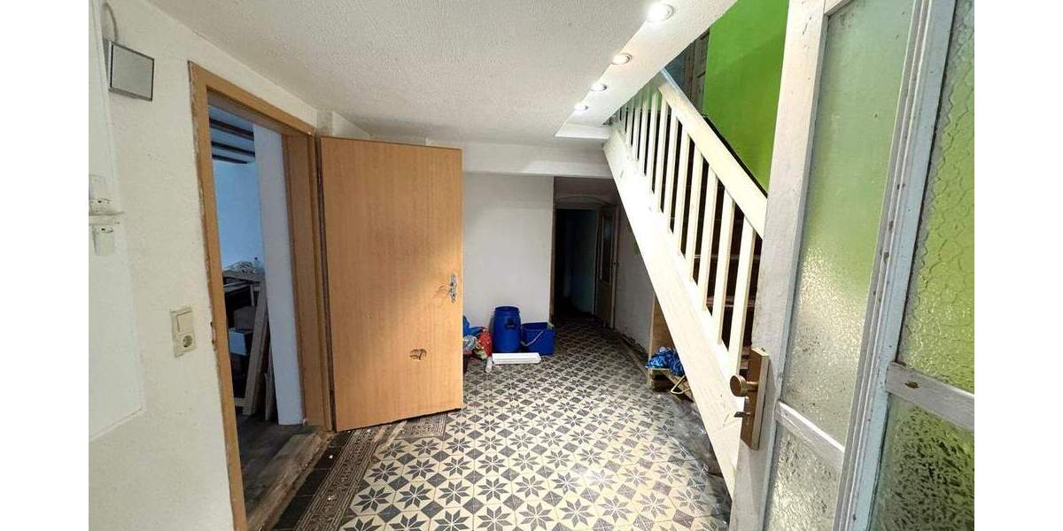 Bauernhaus, Landhaus Frankenthal - 7 Zimmer, 230 m&sup2;, 79.000&euro; | Angebot:25709244
