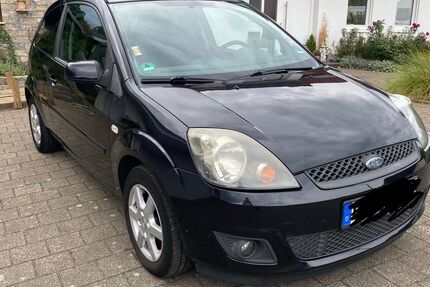 Ford Fiesta 223.100 km 890 &euro; Simonswald 79263